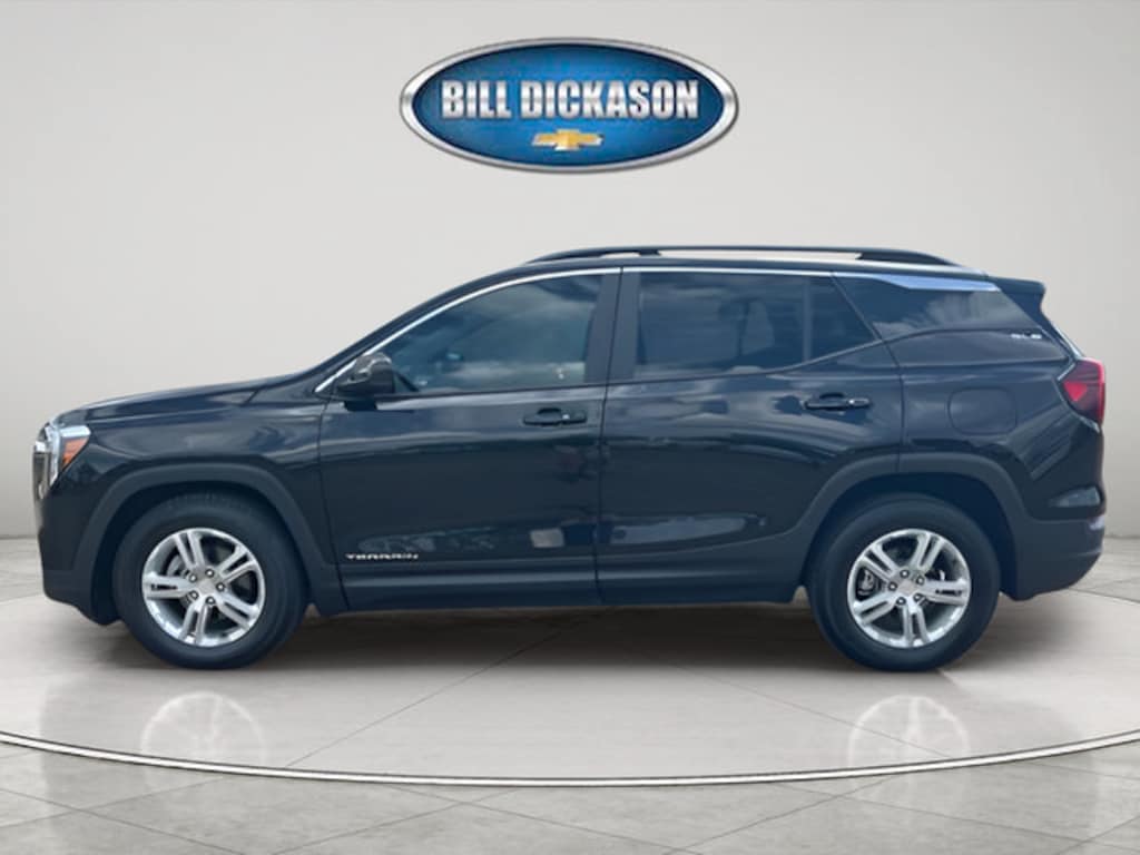 Used 2022 GMC Terrain SLE SUV