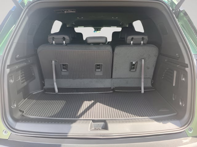 2027 Chevrolet Traverse LT - Photo 7