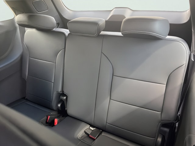 2027 Chevrolet Traverse LT - Photo 29