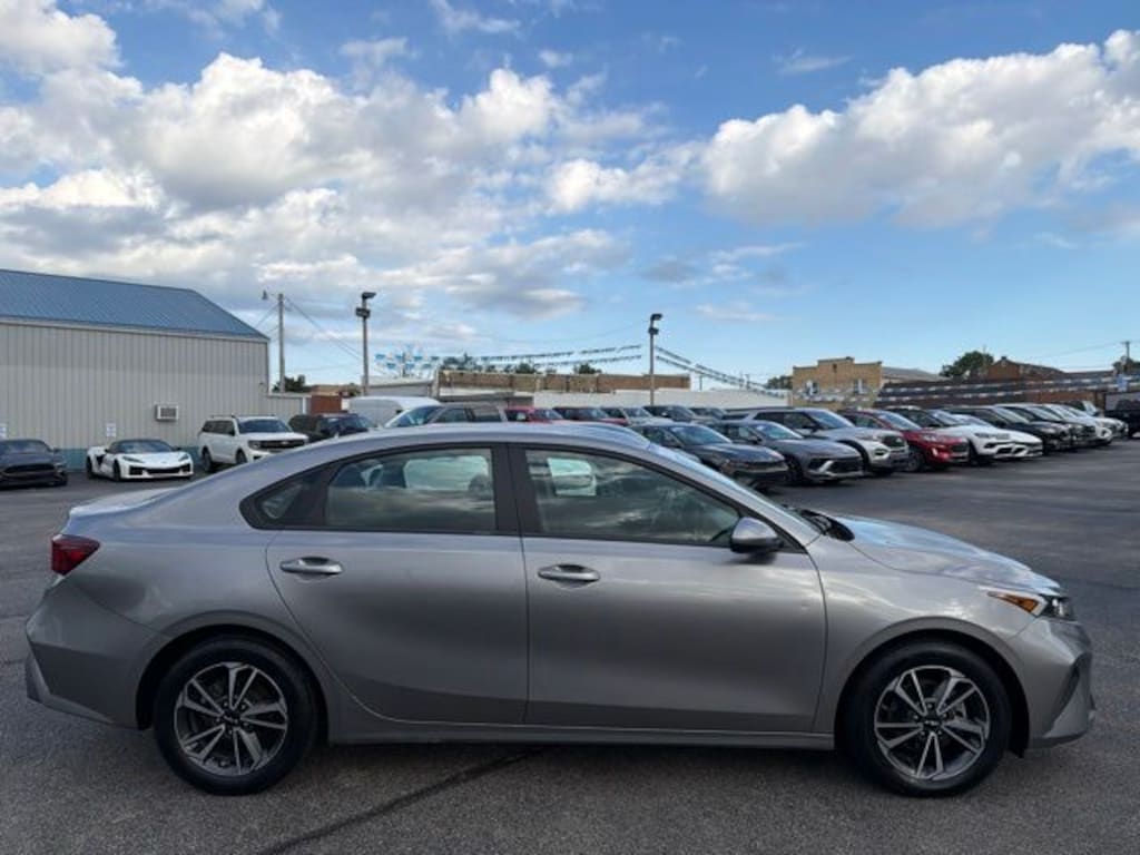 Used 2024 Kia Forte LXS Sedan