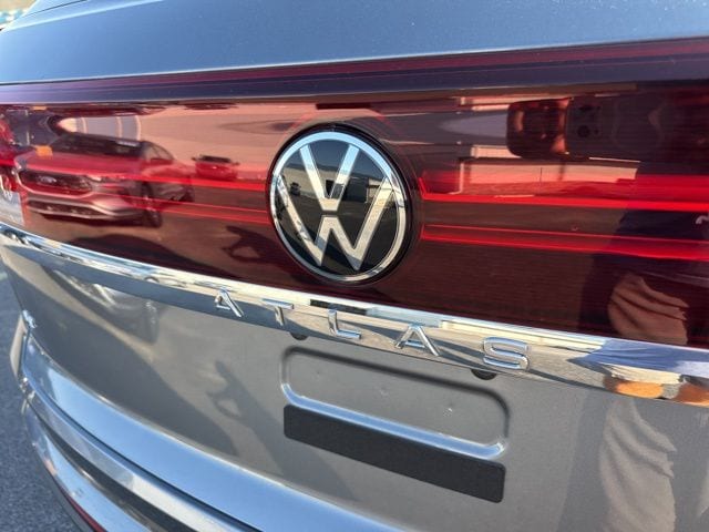 2024 Volkswagen Atlas Cross Sport SE w/Tech - Photo 10