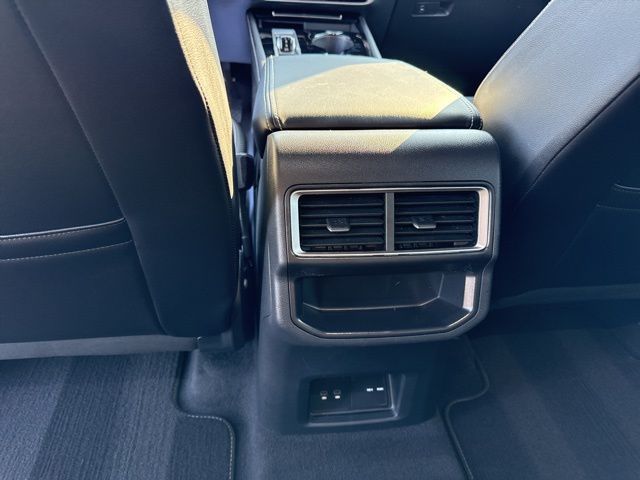 2024 Volkswagen Atlas Cross Sport SE w/Tech - Photo 25