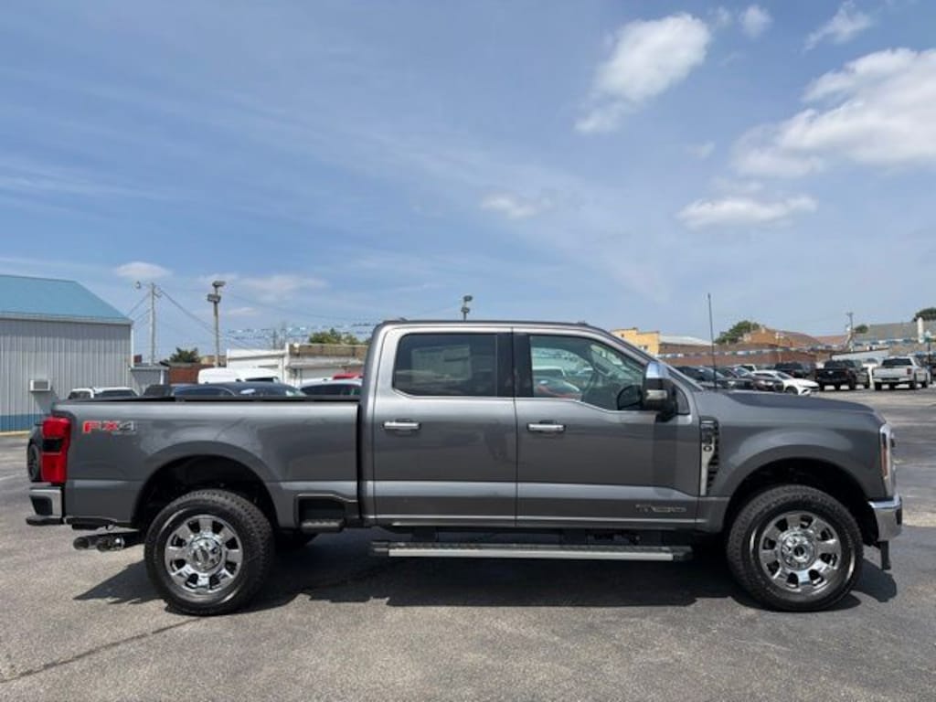 New 2026 Ford Super Duty F-350® Lariat® TRUCK