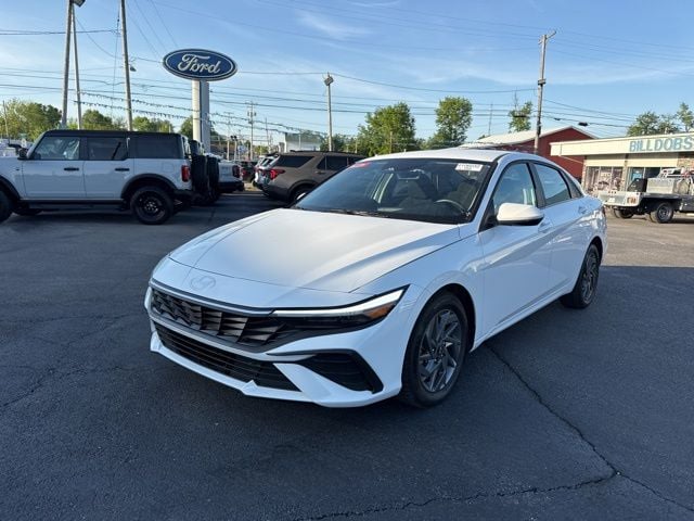 Used 2024 Hyundai Elantra SEL with VIN KMHLM4DG4RU752155 for sale in Washington, IN