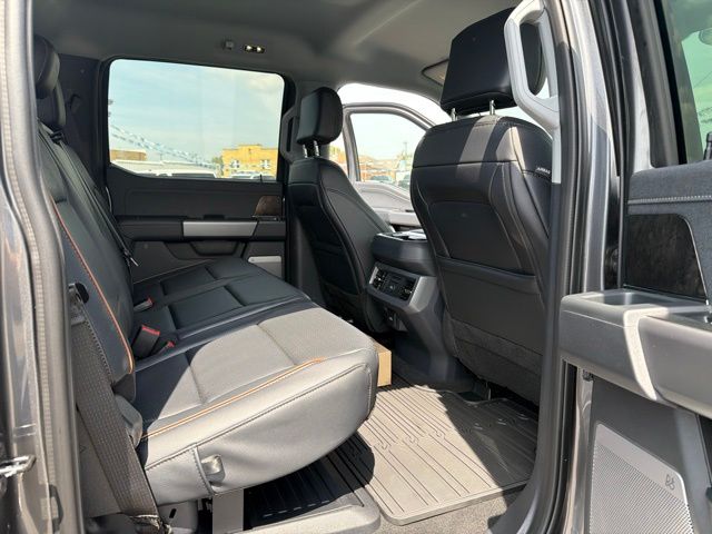 2026 Ford F-350 Super Duty Lariat - Photo 34