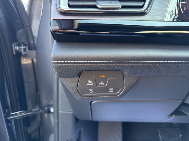 2024 Volkswagen Atlas Cross Sport SE w/Tech - Photo 16