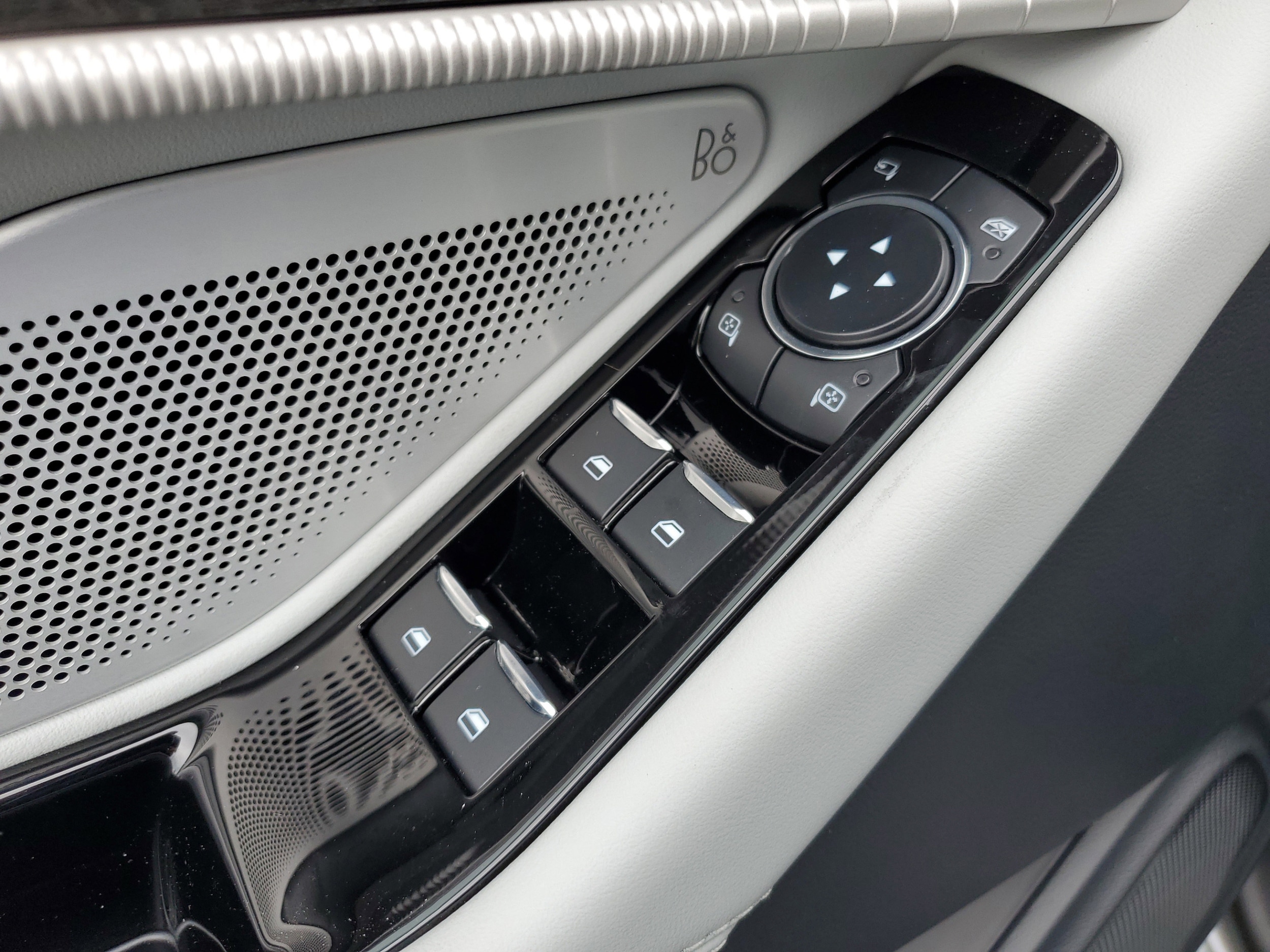 2026 Ford Explorer Platinum - Photo 24