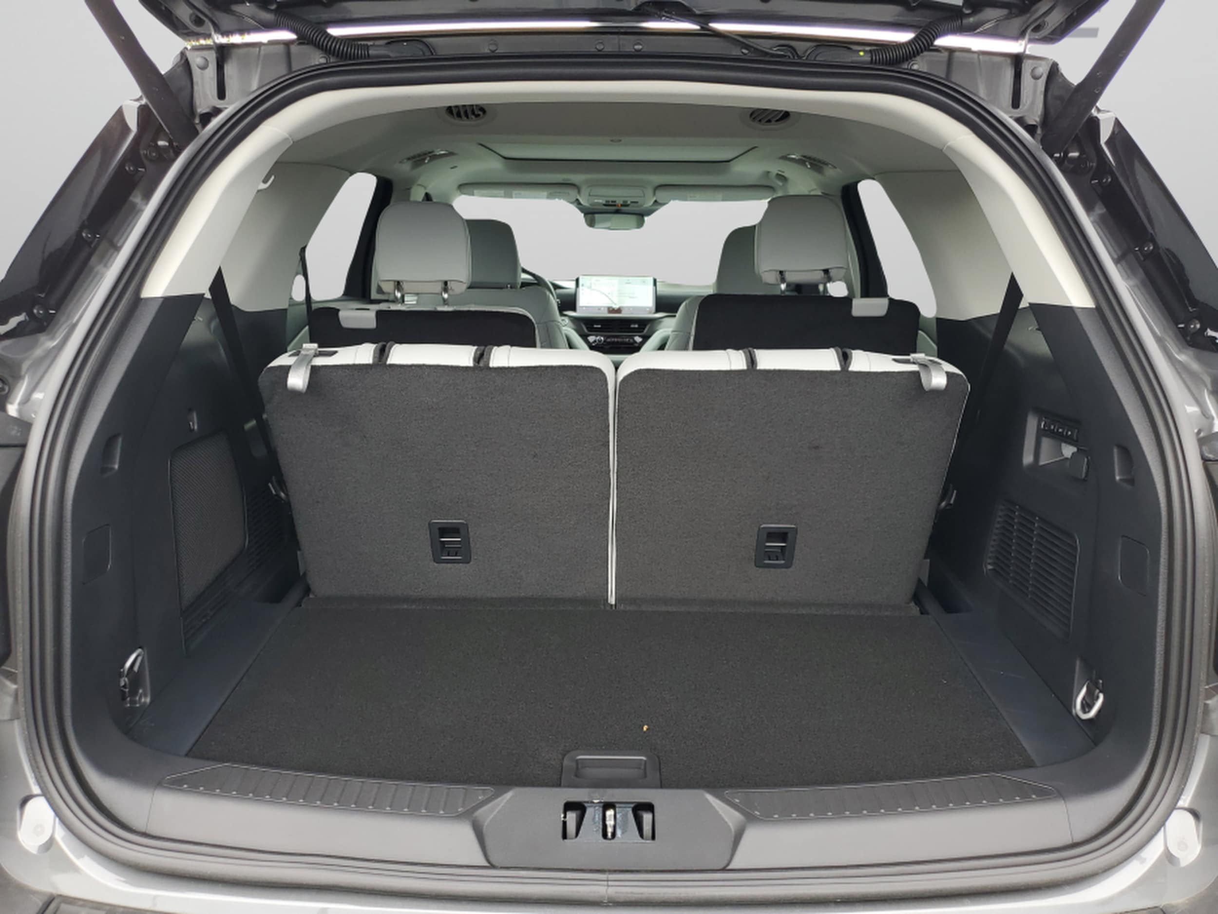 2026 Ford Explorer Platinum - Photo 22