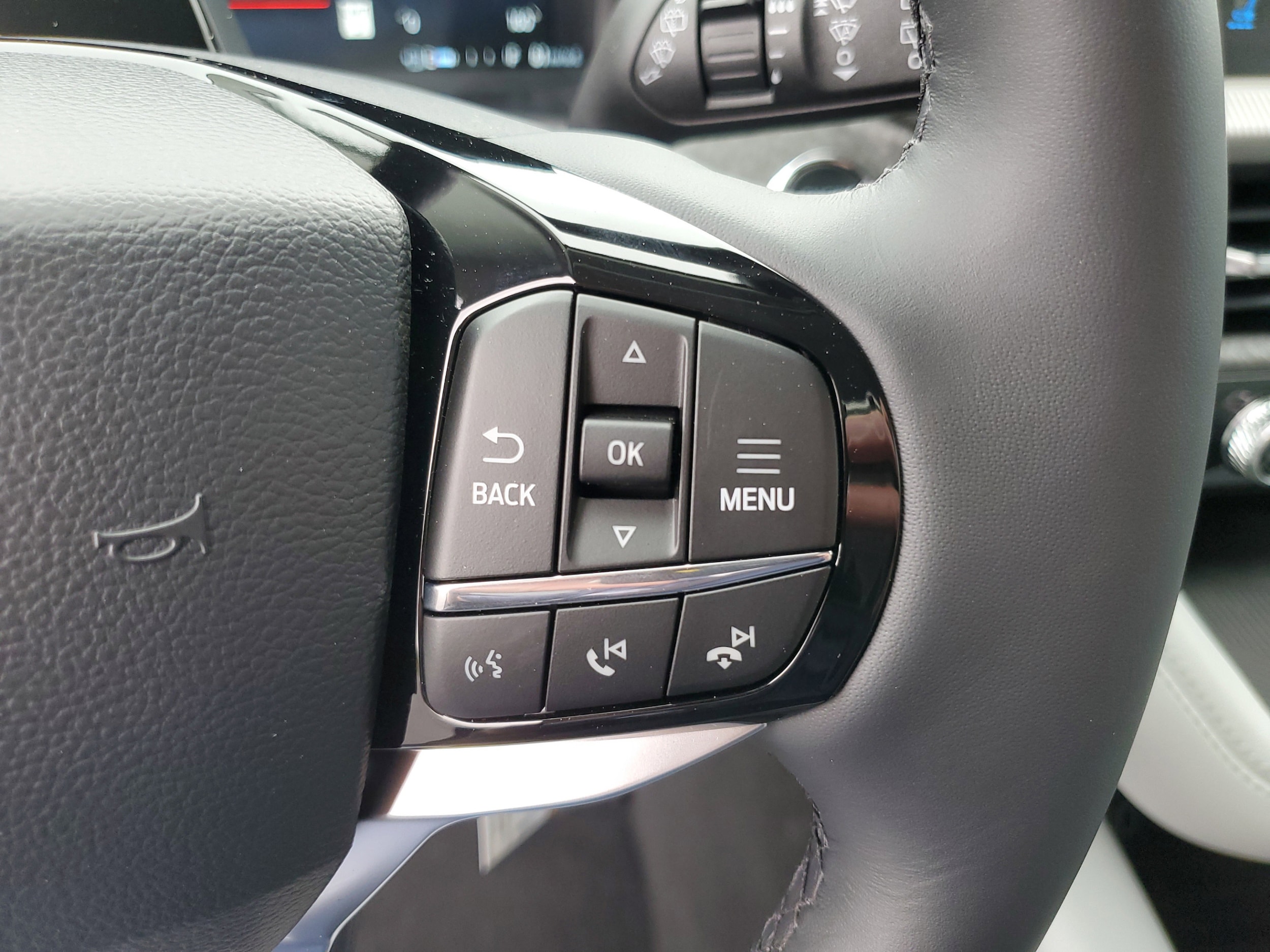 2026 Ford Explorer Platinum - Photo 14