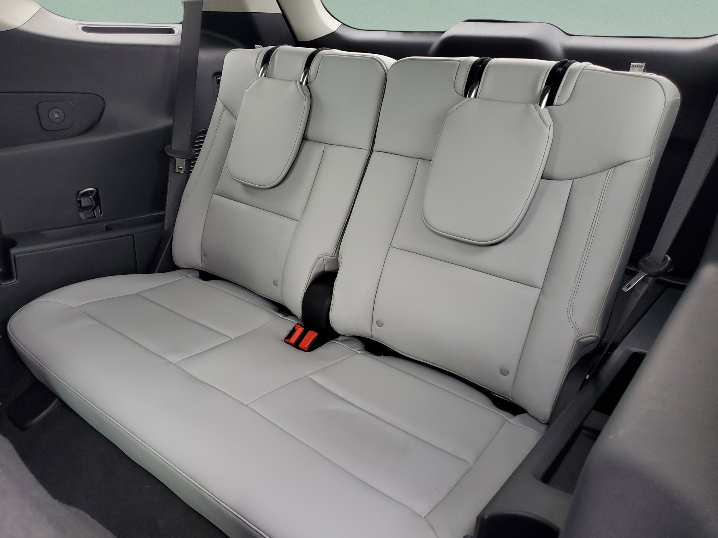 2026 Ford Explorer Platinum - Photo 26