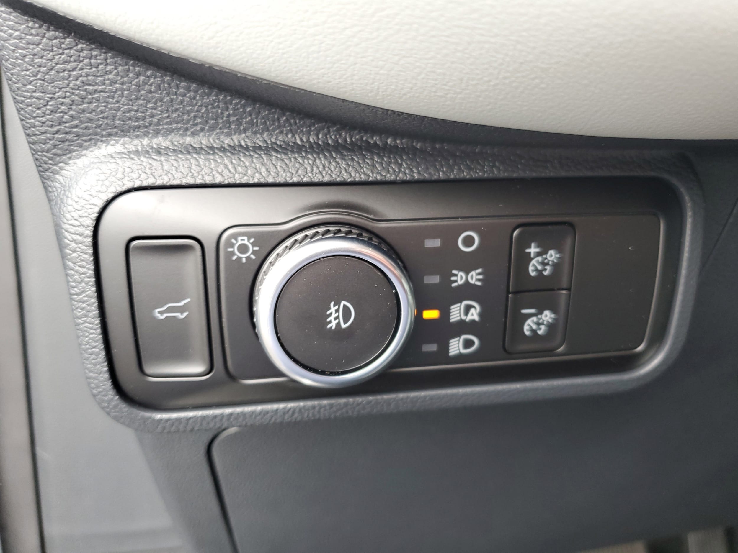 2026 Ford Explorer Platinum - Photo 10