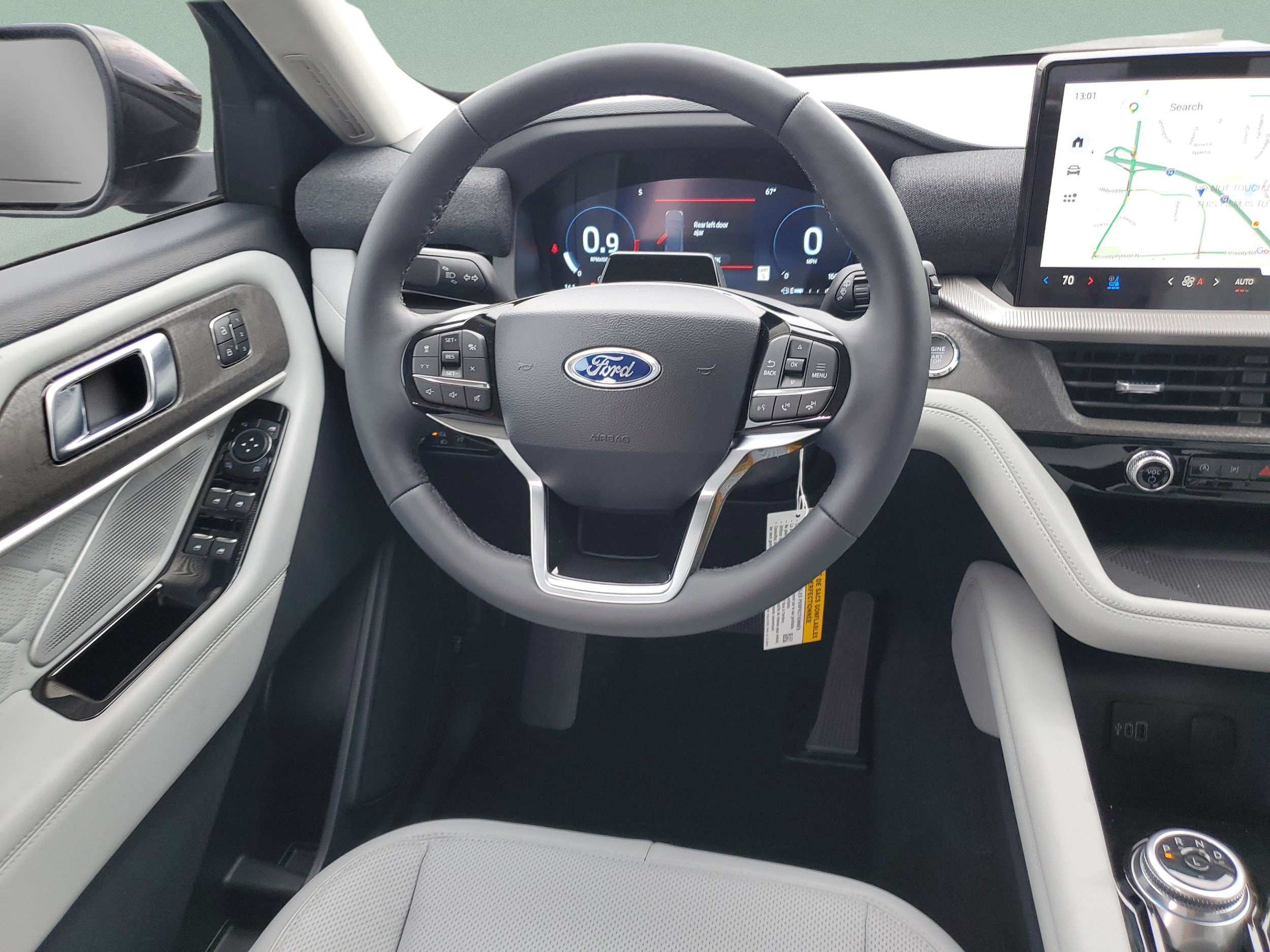2026 Ford Explorer Platinum - Photo 30