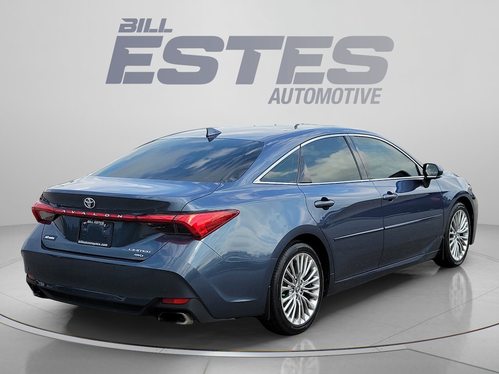 Used 2021 Toyota Avalon Limited Sedan