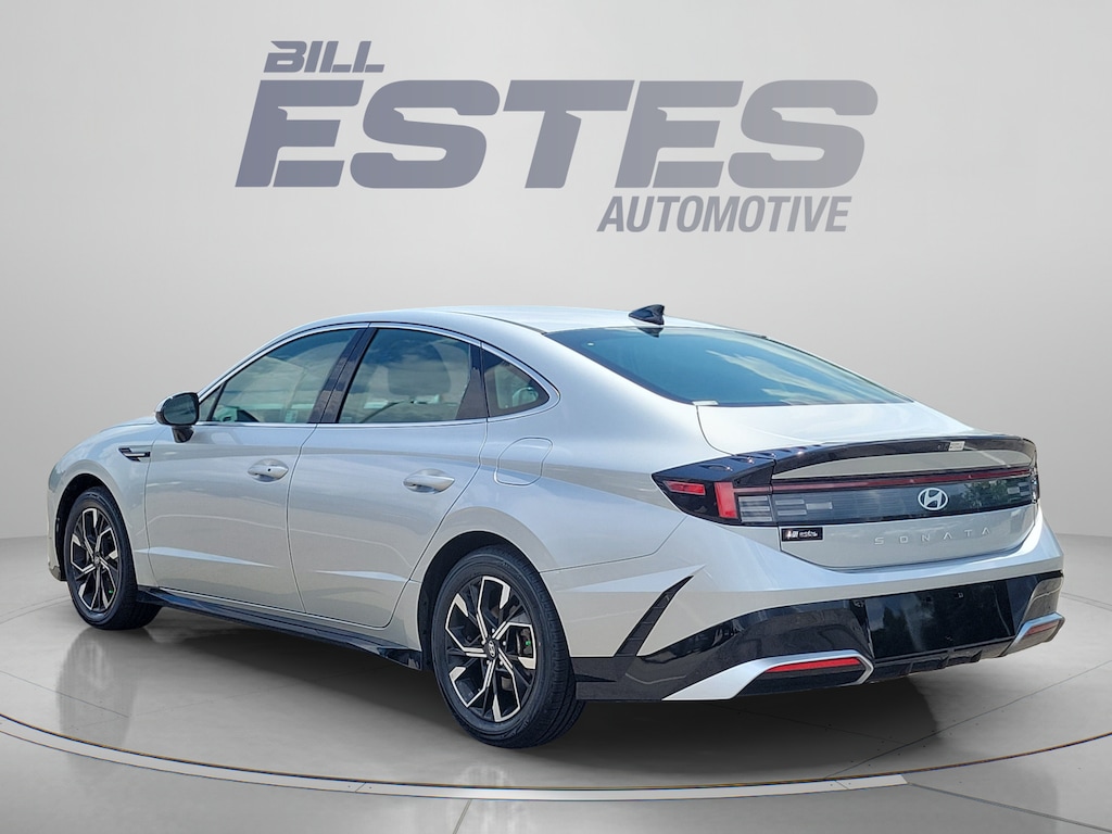 Used 2025 Hyundai Sonata SEL Sedan