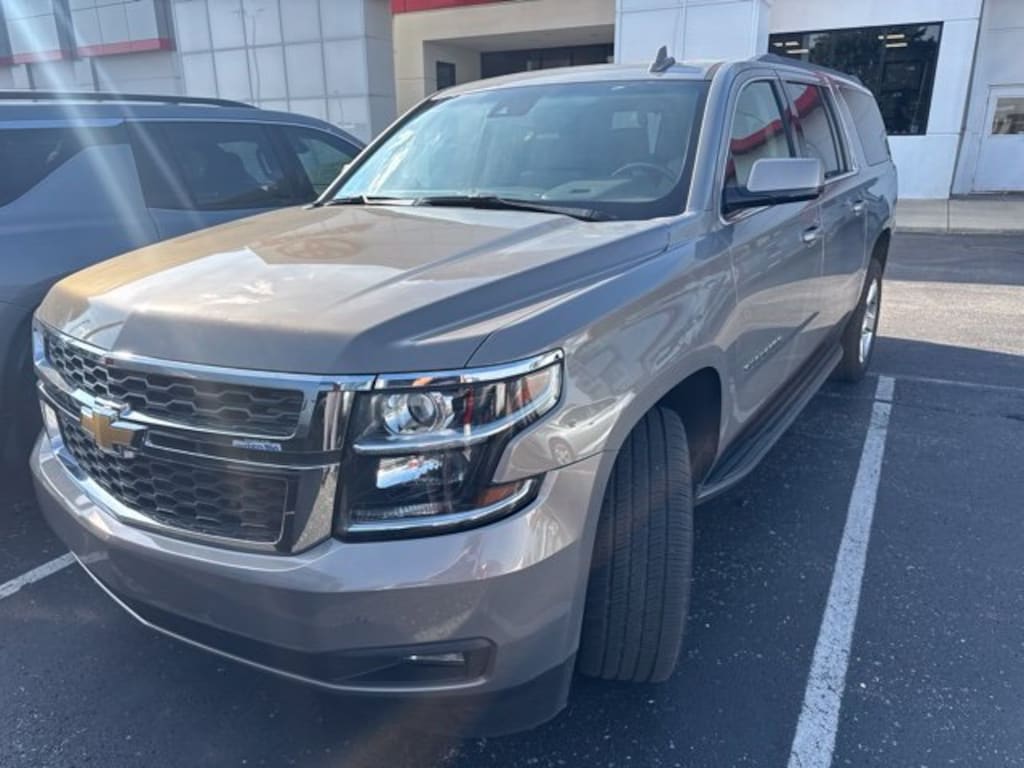 Used 2018 Chevrolet Suburban LT SUV