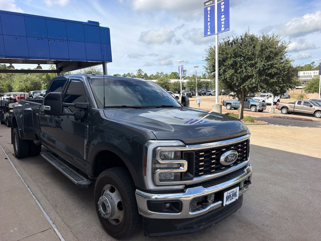Used 2025 Ford F-350SD Lariat Truck
