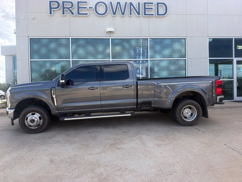 Used 2025 Ford F-350SD Lariat Truck