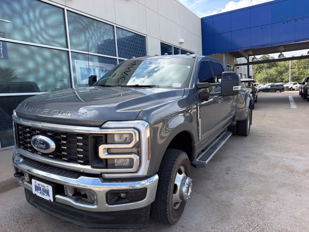 Used 2025 Ford F-350SD Lariat Truck