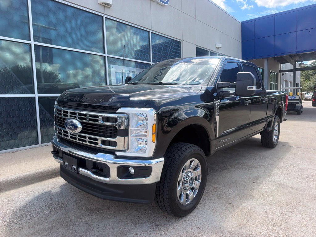 Used 2024 Ford F-250SD XLT Truck