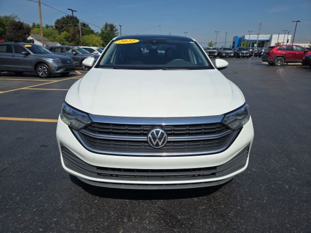 Used 2022 Volkswagen Jetta 1.5T SE Sedan