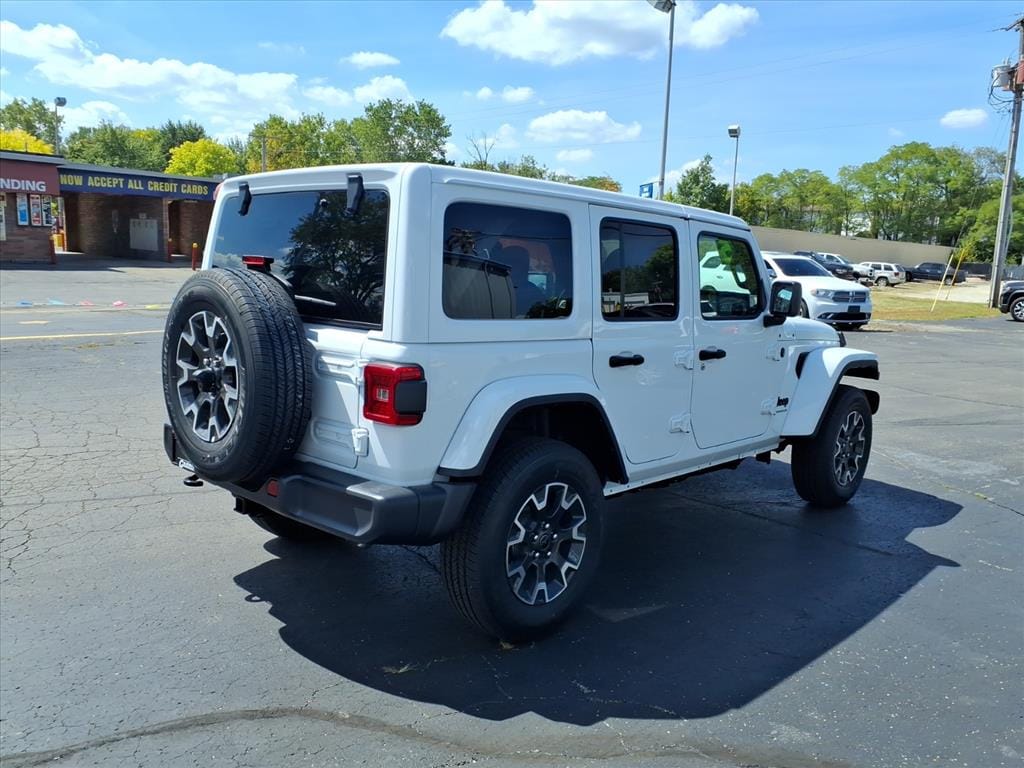 2025 Jeep Wrangler 4-Door Sahara - Photo 9