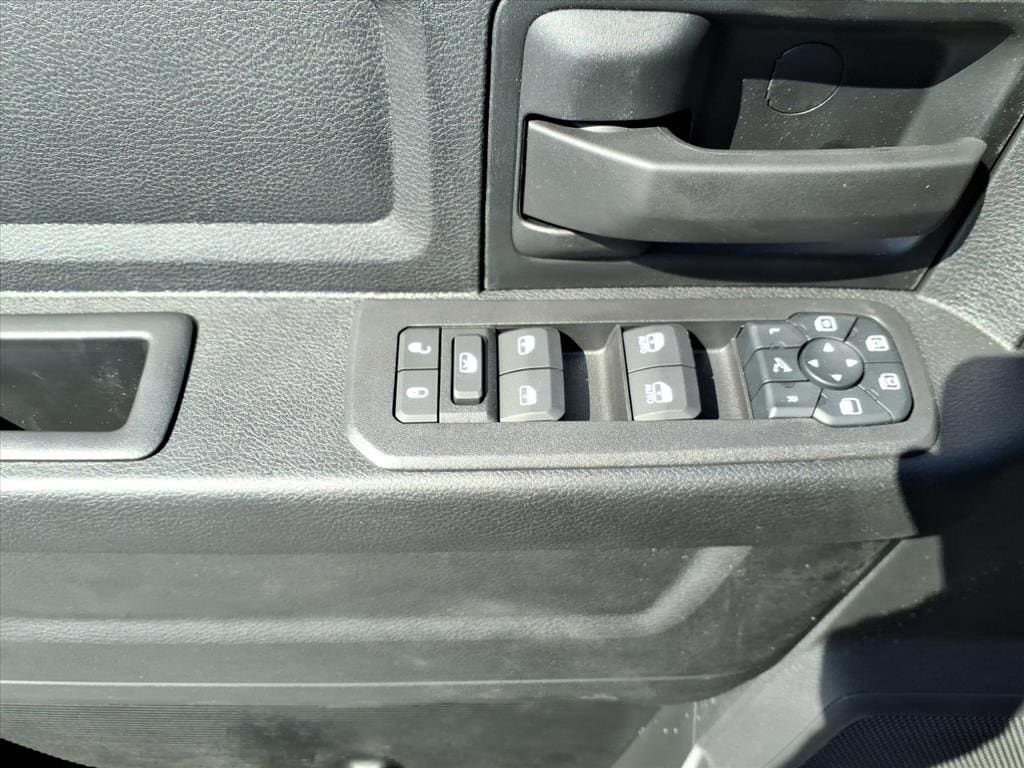 2026 RAM 2500 Tradesman/Black Express - Photo 15