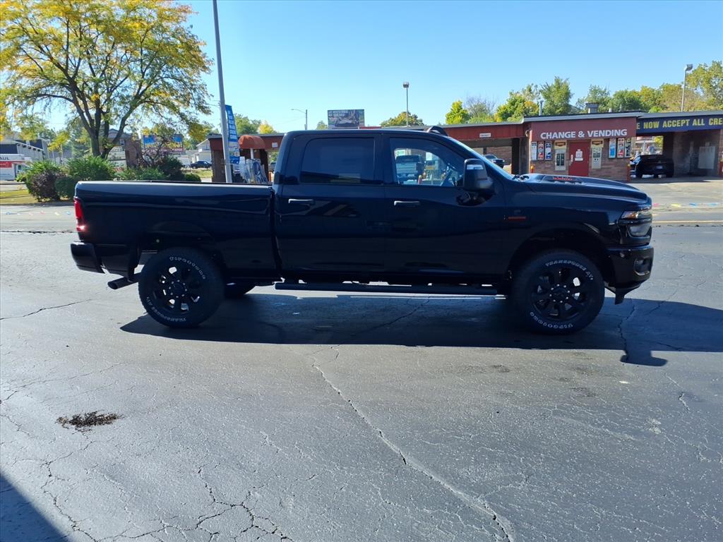 2026 RAM 2500 Tradesman/Black Express - Photo 9