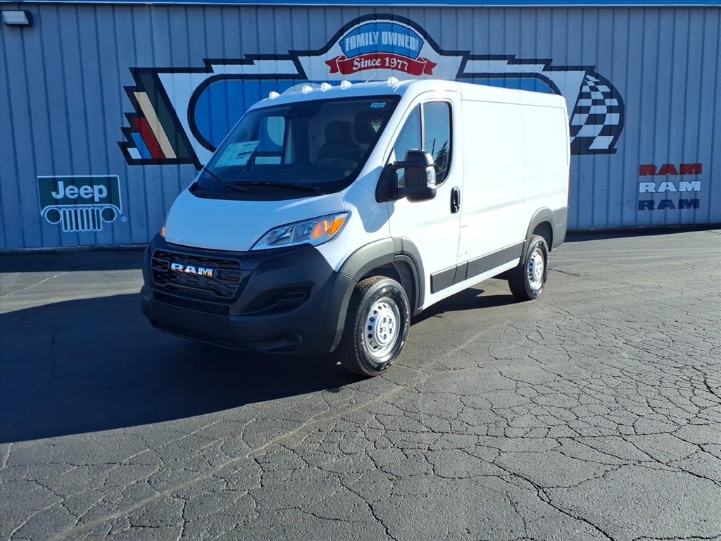 2026 RAM ProMaster Cargo Van Tradesman