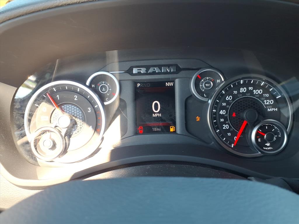 2026 RAM 2500 Tradesman/Black Express - Photo 21