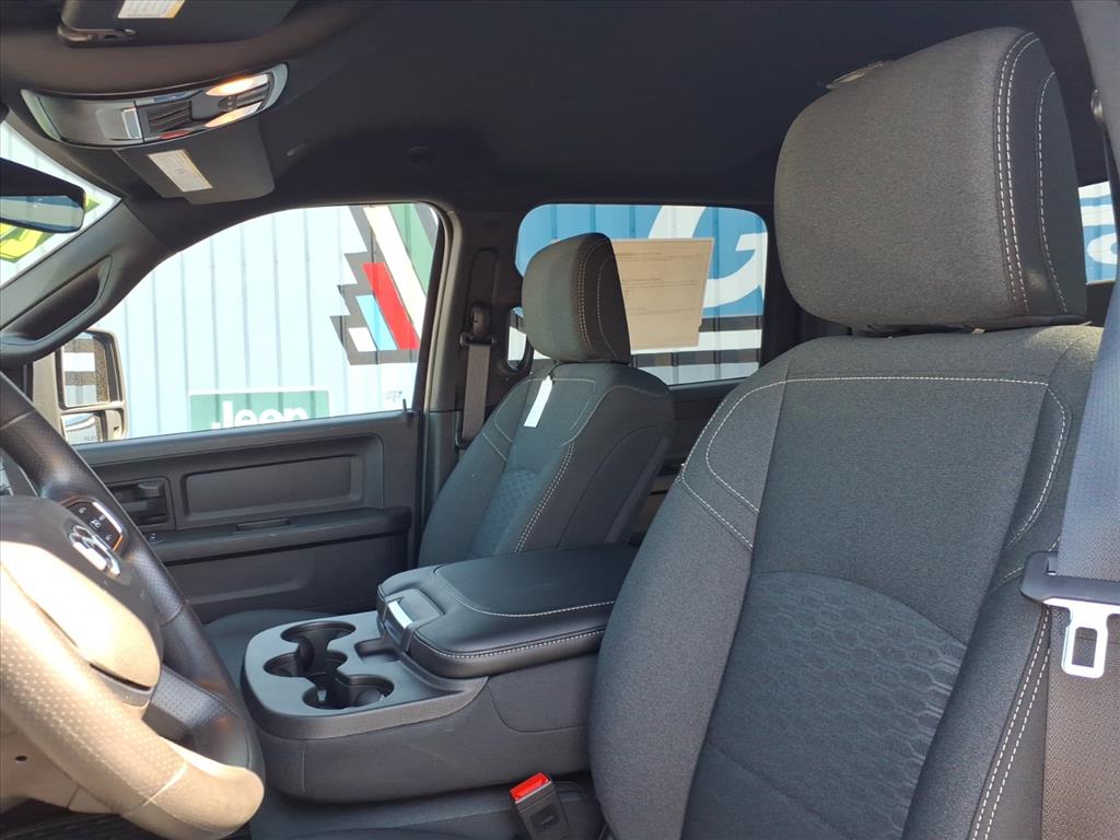 2026 RAM 2500 Tradesman/Black Express - Photo 16