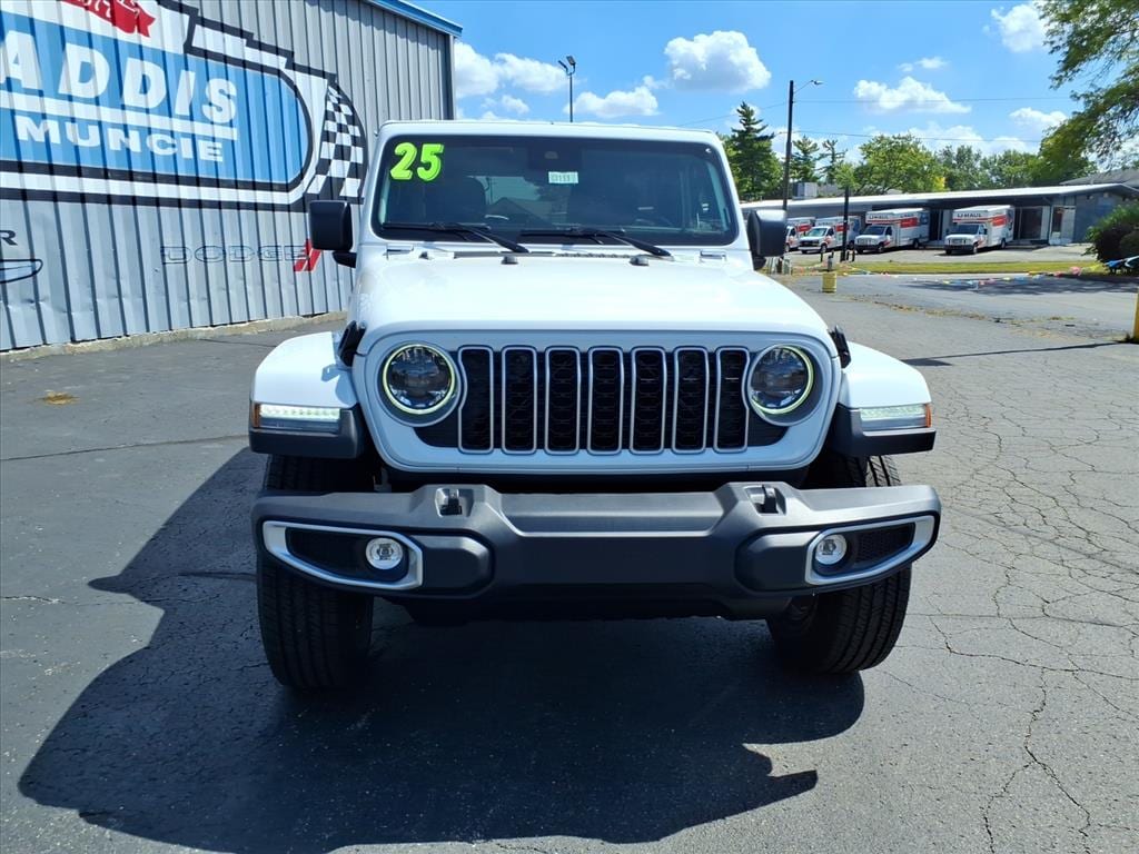 2025 Jeep Wrangler 4-Door Sahara - Photo 14