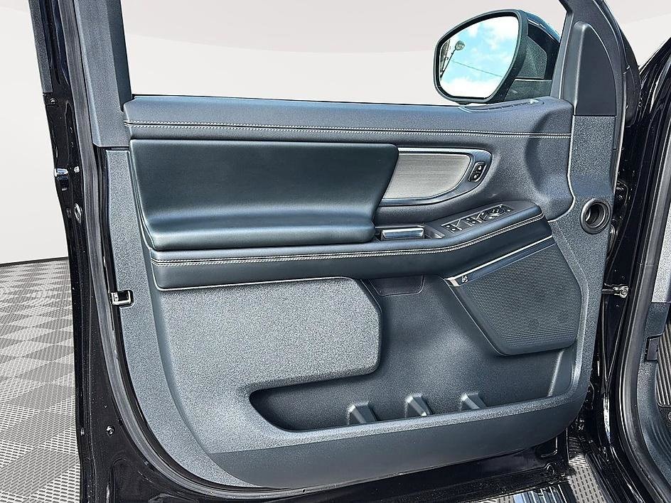 2026 Ford Expedition Platinum - Photo 11