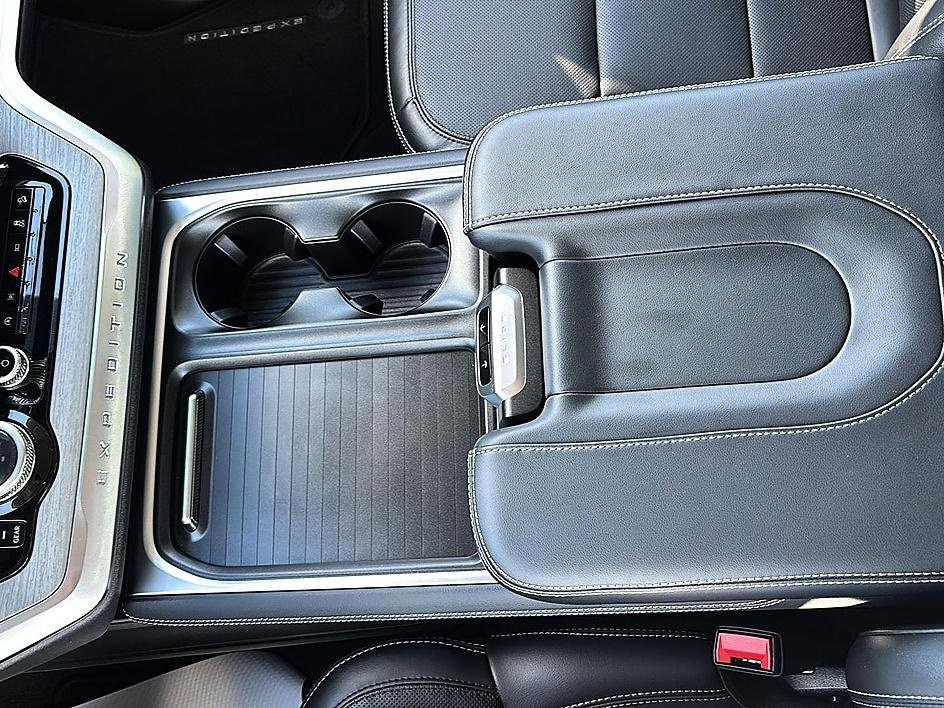 2026 Ford Expedition Platinum - Photo 38