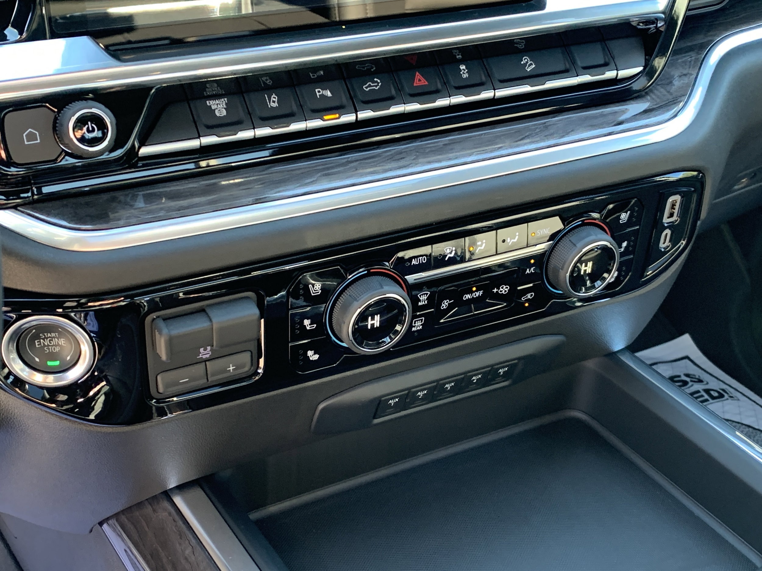 2025 Chevrolet Silverado 2500 HD LTZ - Photo 19