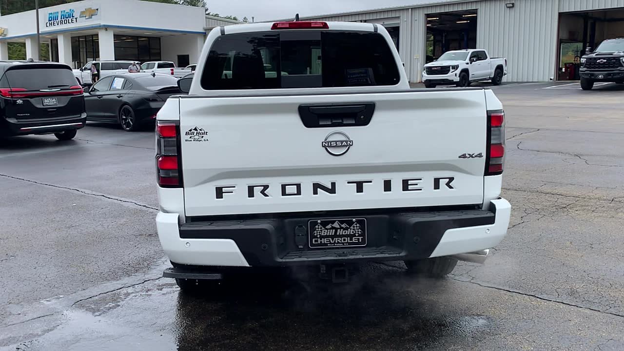 Used 2026 Nissan Frontier SV
