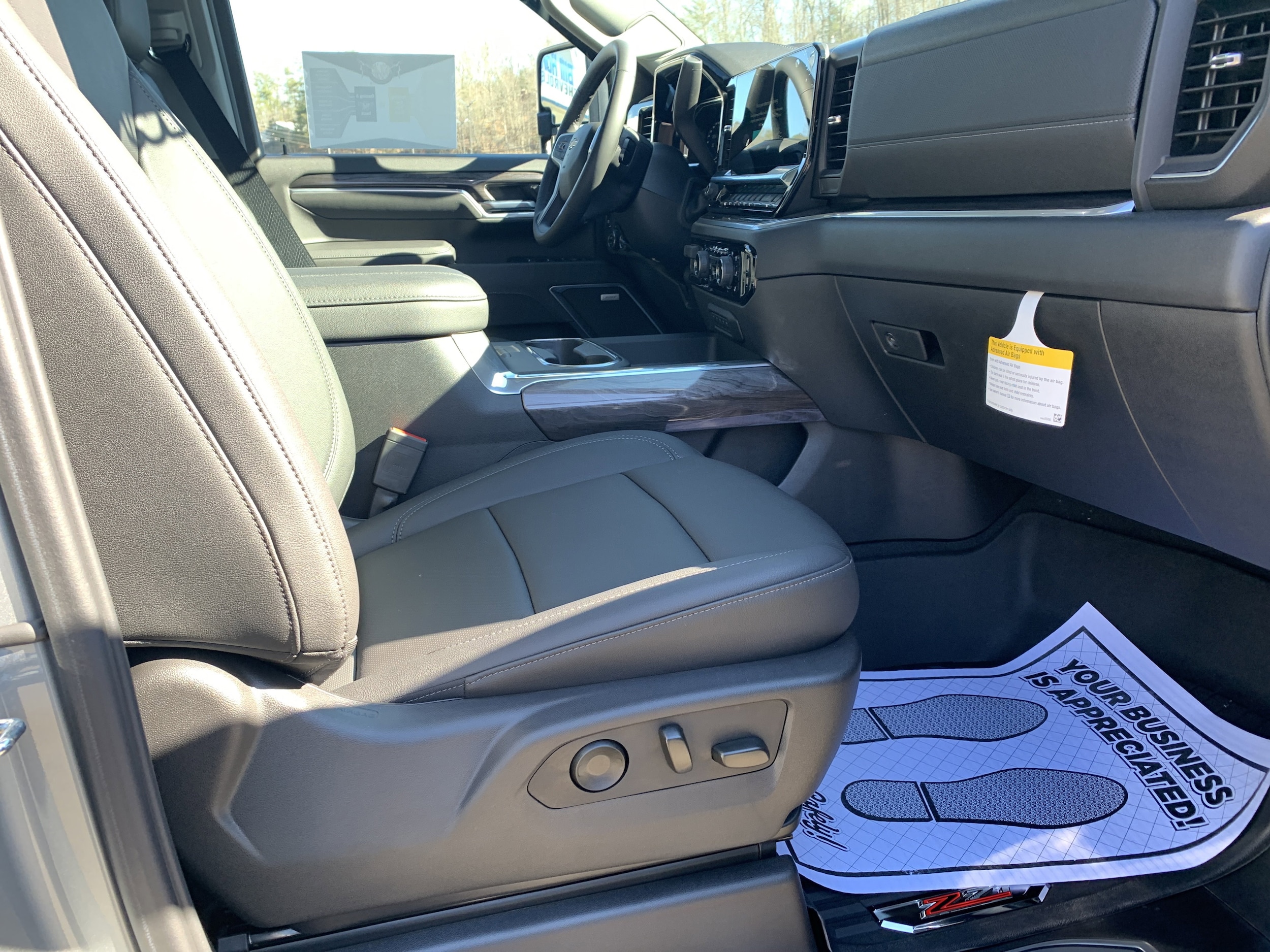 2025 Chevrolet Silverado 2500 HD LTZ - Photo 29