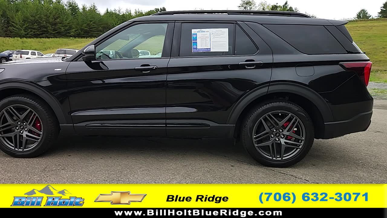 2025 Ford Explorer ST-LINE