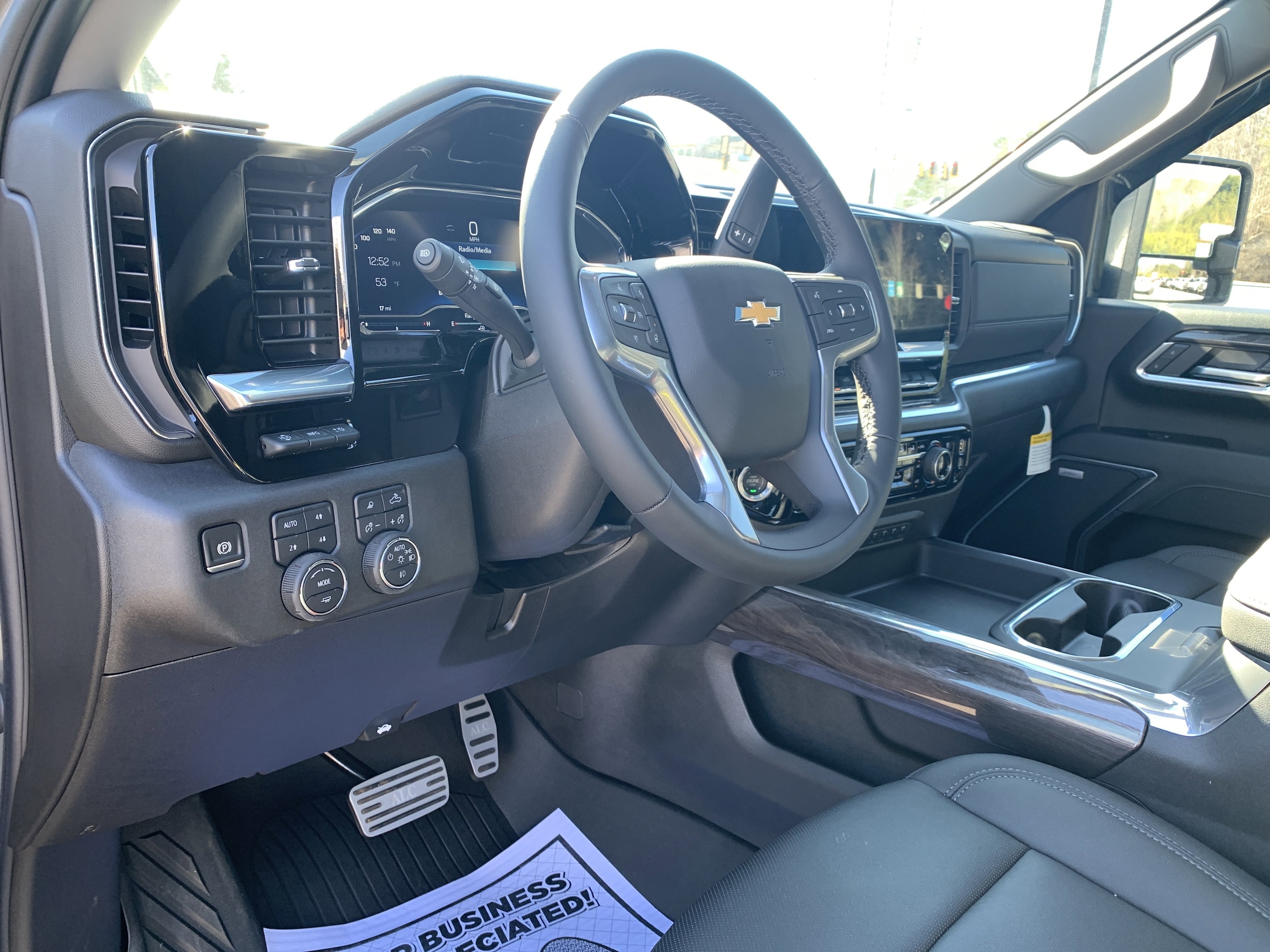 2025 Chevrolet Silverado 2500 HD LTZ - Photo 16