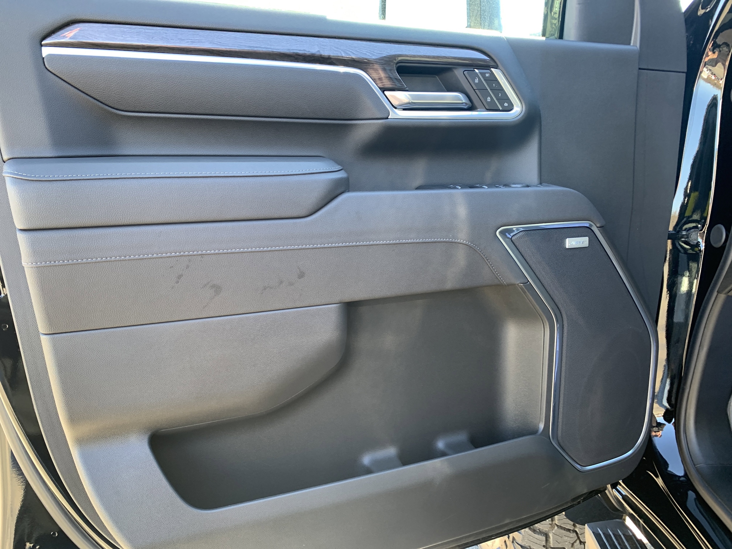 2025 Chevrolet Silverado 2500 HD LTZ - Photo 10