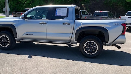 2024 Toyota Tacoma 4WD SR5