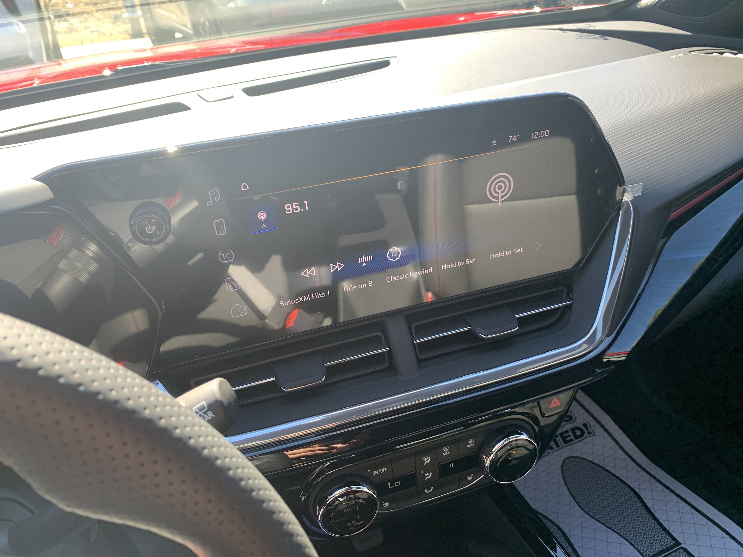 2026 Chevrolet Trax RS - Photo 14