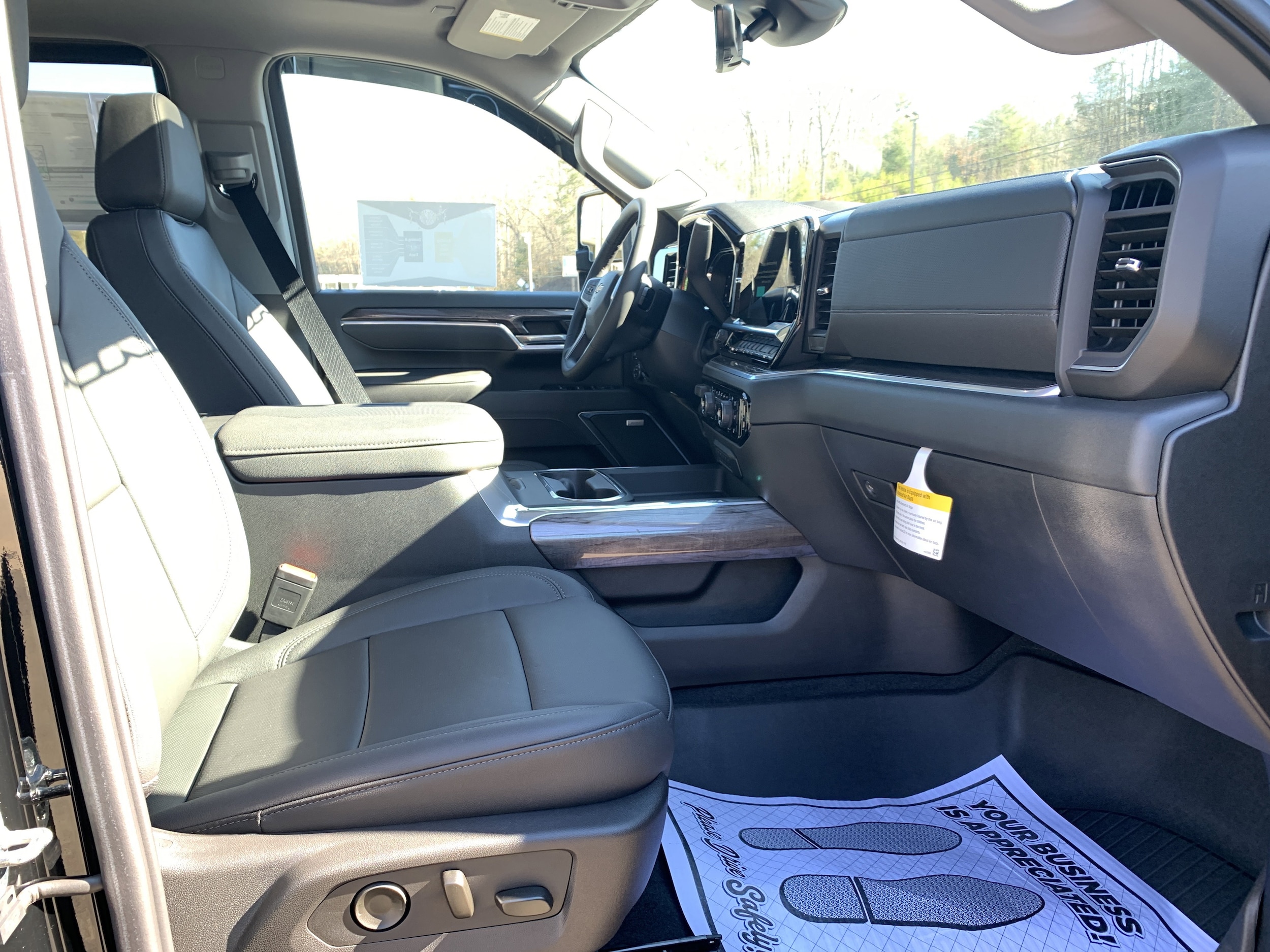 2025 Chevrolet Silverado 2500 HD LTZ - Photo 29
