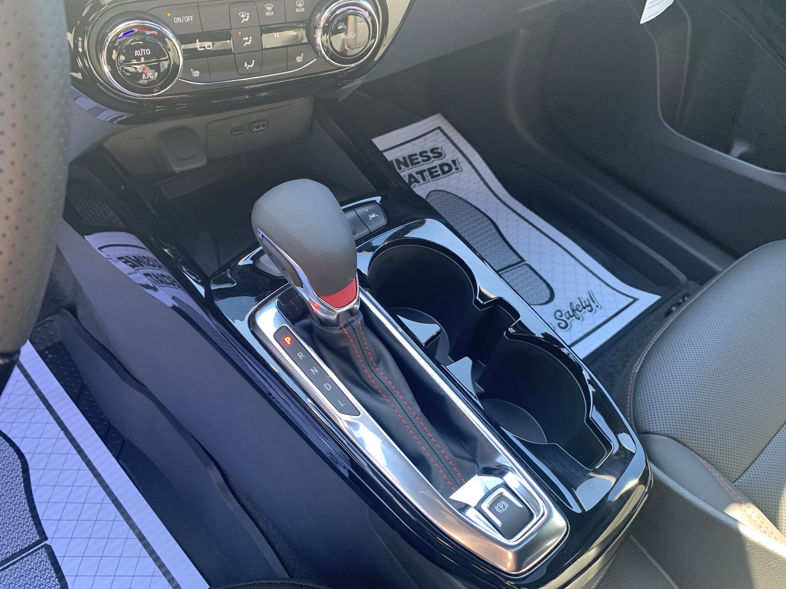 2026 Chevrolet Trax RS - Photo 16