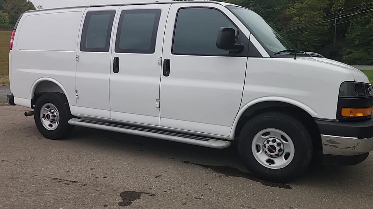 2025 GMC Savana Cargo Work Van - Photo 6
