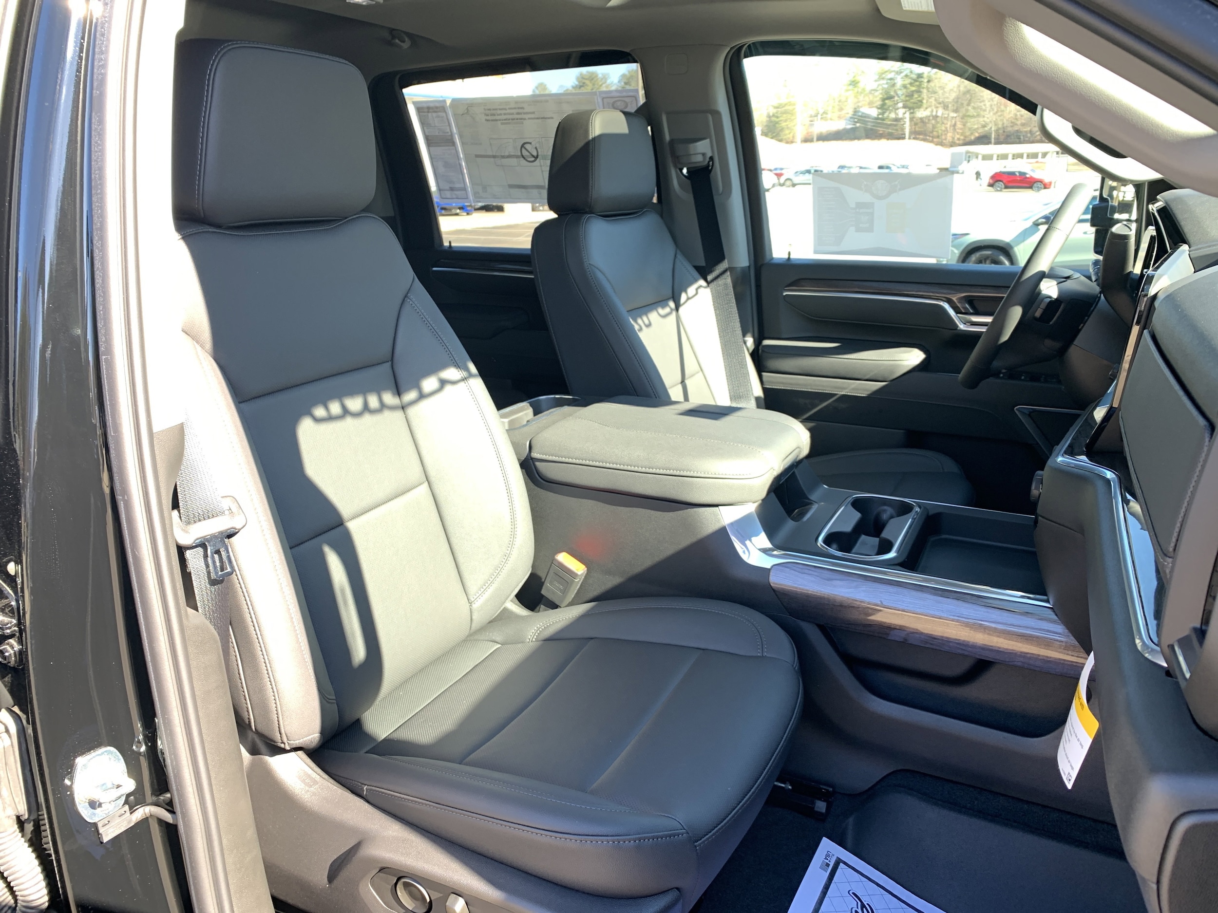 2025 Chevrolet Silverado 2500 HD LTZ - Photo 28