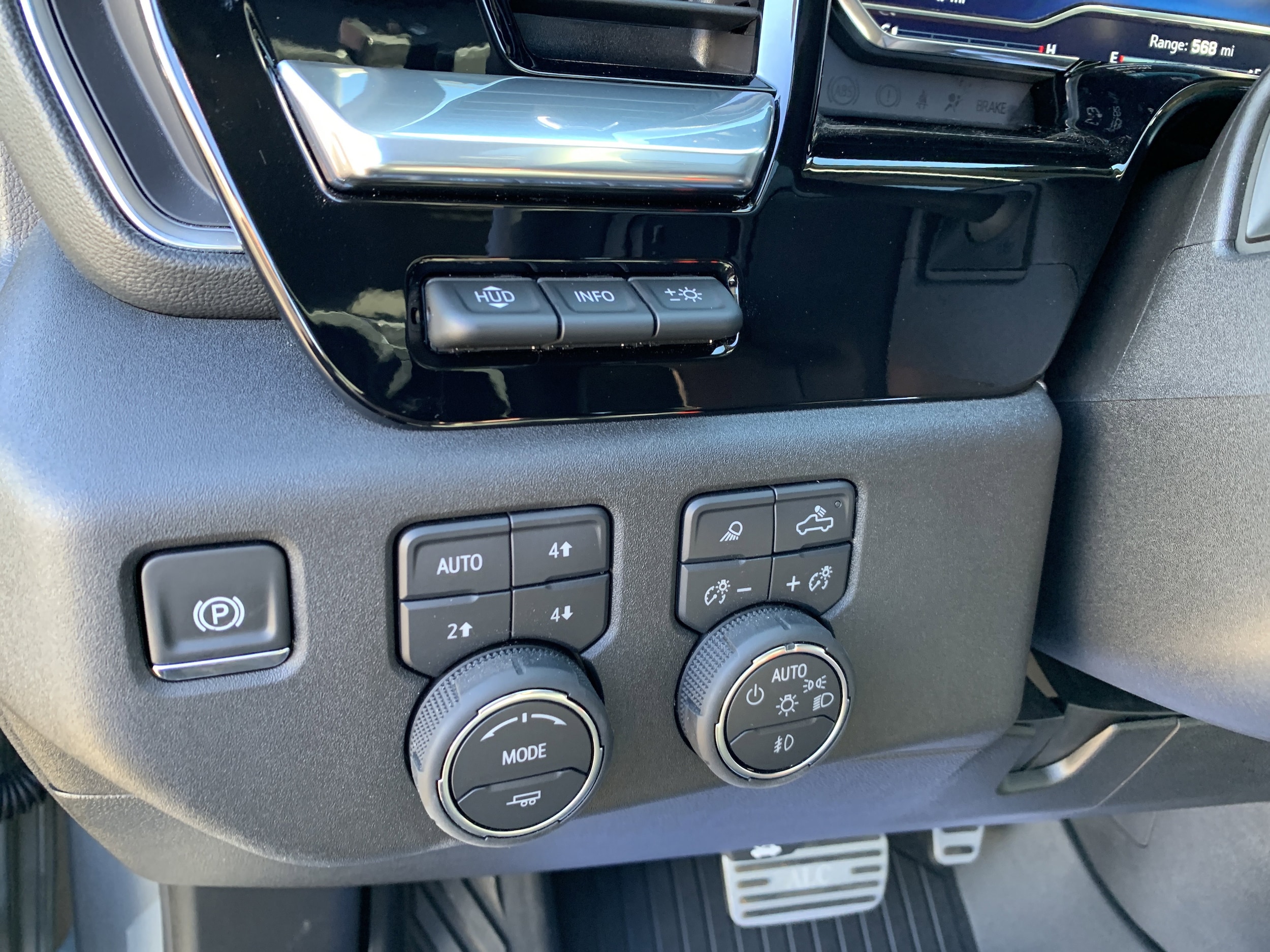 2025 Chevrolet Silverado 2500 HD LTZ - Photo 17