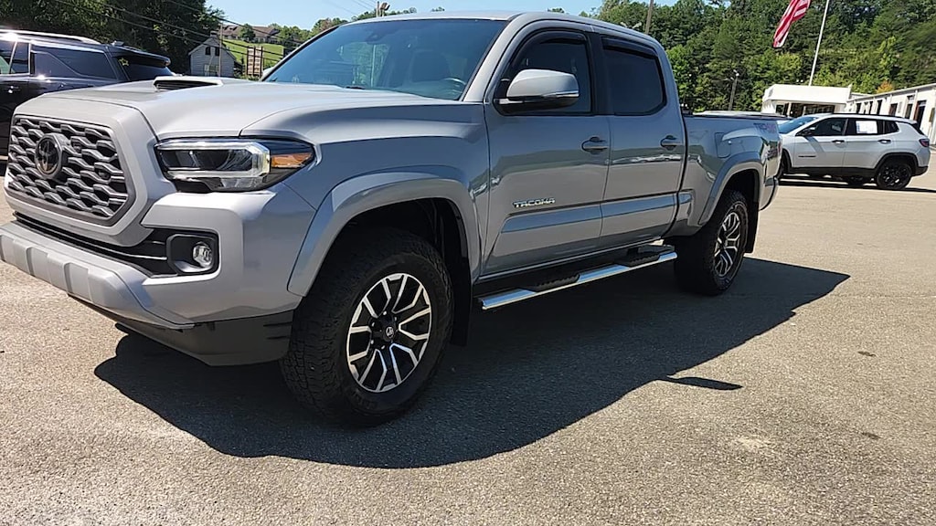 Used 2021 Toyota Tacoma 4WD SR5