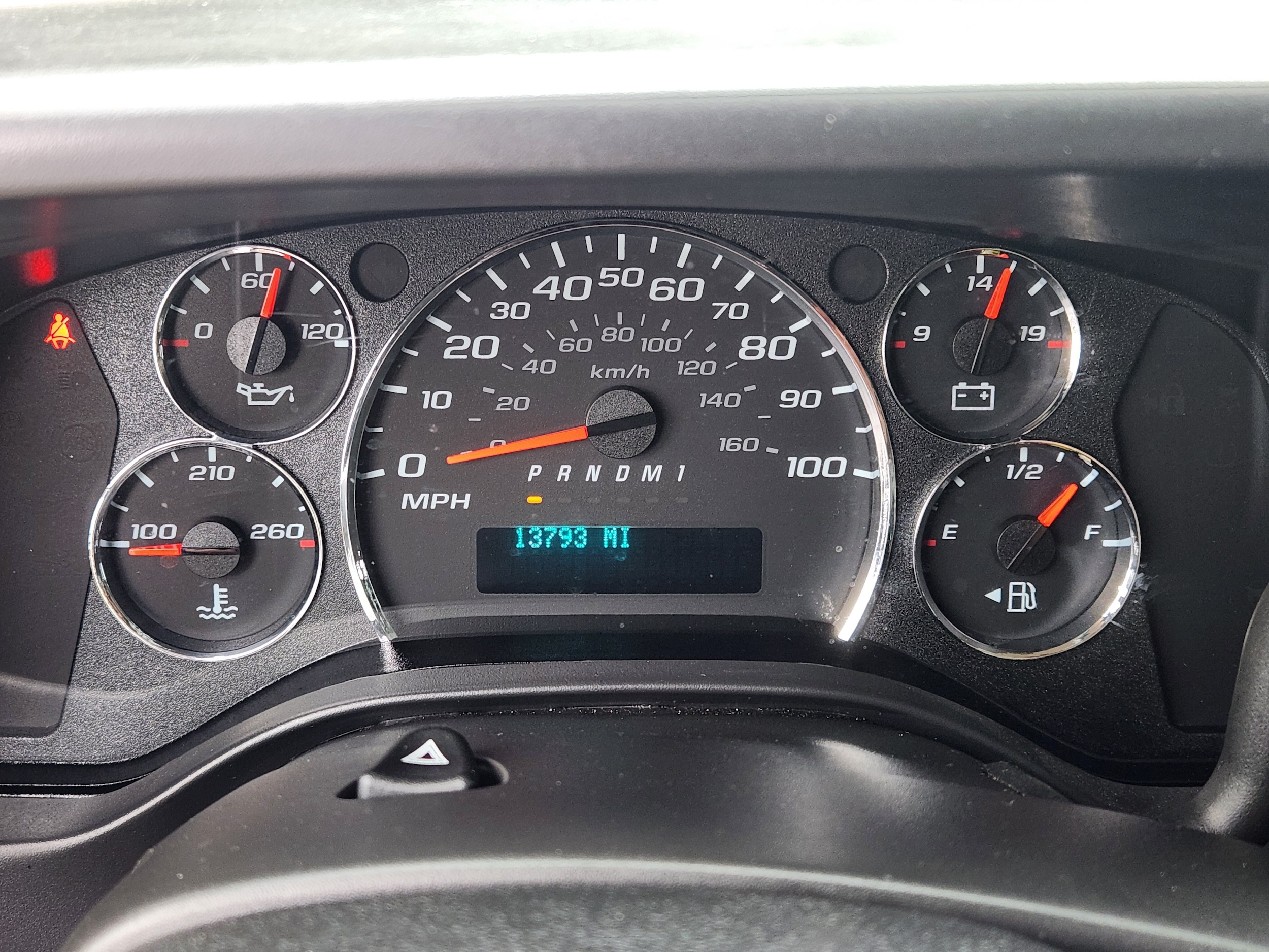 2025 GMC Savana Cargo Work Van - Photo 26