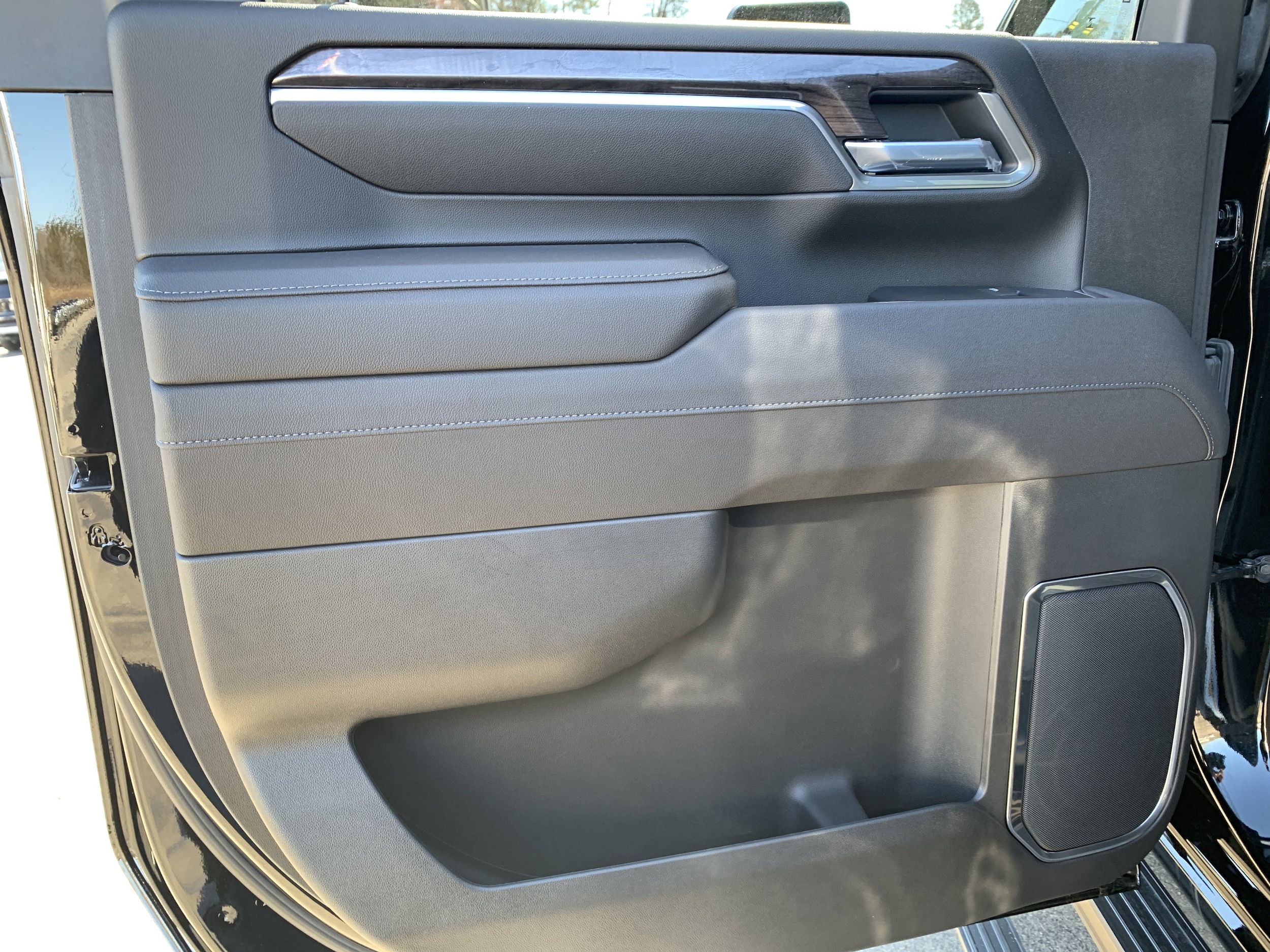 2025 Chevrolet Silverado 2500 HD LTZ - Photo 23