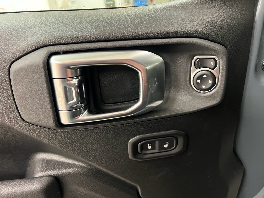 2026 Jeep Gladiator Willys - Photo 6